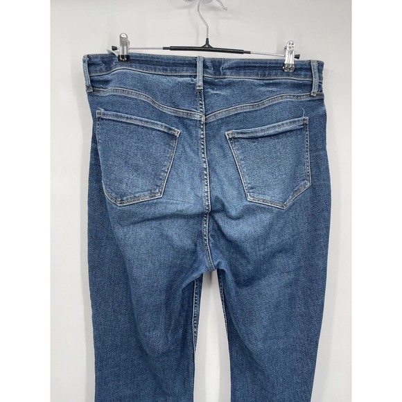 Old Navy Jeans Higher High-Rise Flare Secret Smooth Pockets Size 14 - Picture 4 of 6